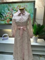Robe Dentelle Élégance avec Ceinture