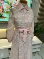 Robe Dentelle Élégance avec Ceinture – Image 4
