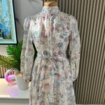 Robe Longue Fleurie Élégance Romantique