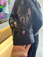 Robe Chemise Midi en Dentelle Noire Élégante avec Ceinture – Image 14