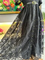 Robe Chemise Midi en Dentelle Noire Élégante avec Ceinture – Image 8