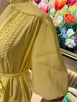 Robe Longue Jaune Pastel Élégance Dentelle – Image 3
