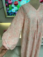Robe Longue Rose Poudré Jacquard Élégance – Image 12