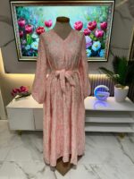 Robe Longue Rose Poudré Jacquard Élégance – Image 4
