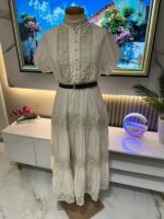 Robe Élégance Dentelle – Col Montant & Ceinture – Image 4