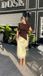 Jupe longue   avec finition dentelle
